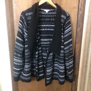 Croft & Barrow Woman’s 2X Open Cardigan Black Striped